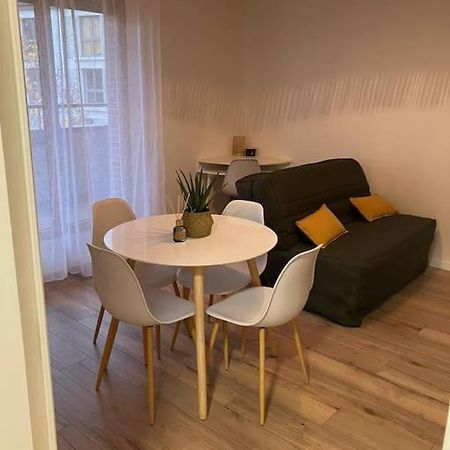 شقة Studio Cosy 12 Min Arc De Triomphe رويل-مالميزون المظهر الخارجي الصورة